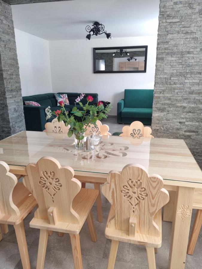 Sylwia Aparthouse - Bialy Dunajec